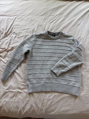 Express Light Gray Crewneck Ribbed Stripe Sweater